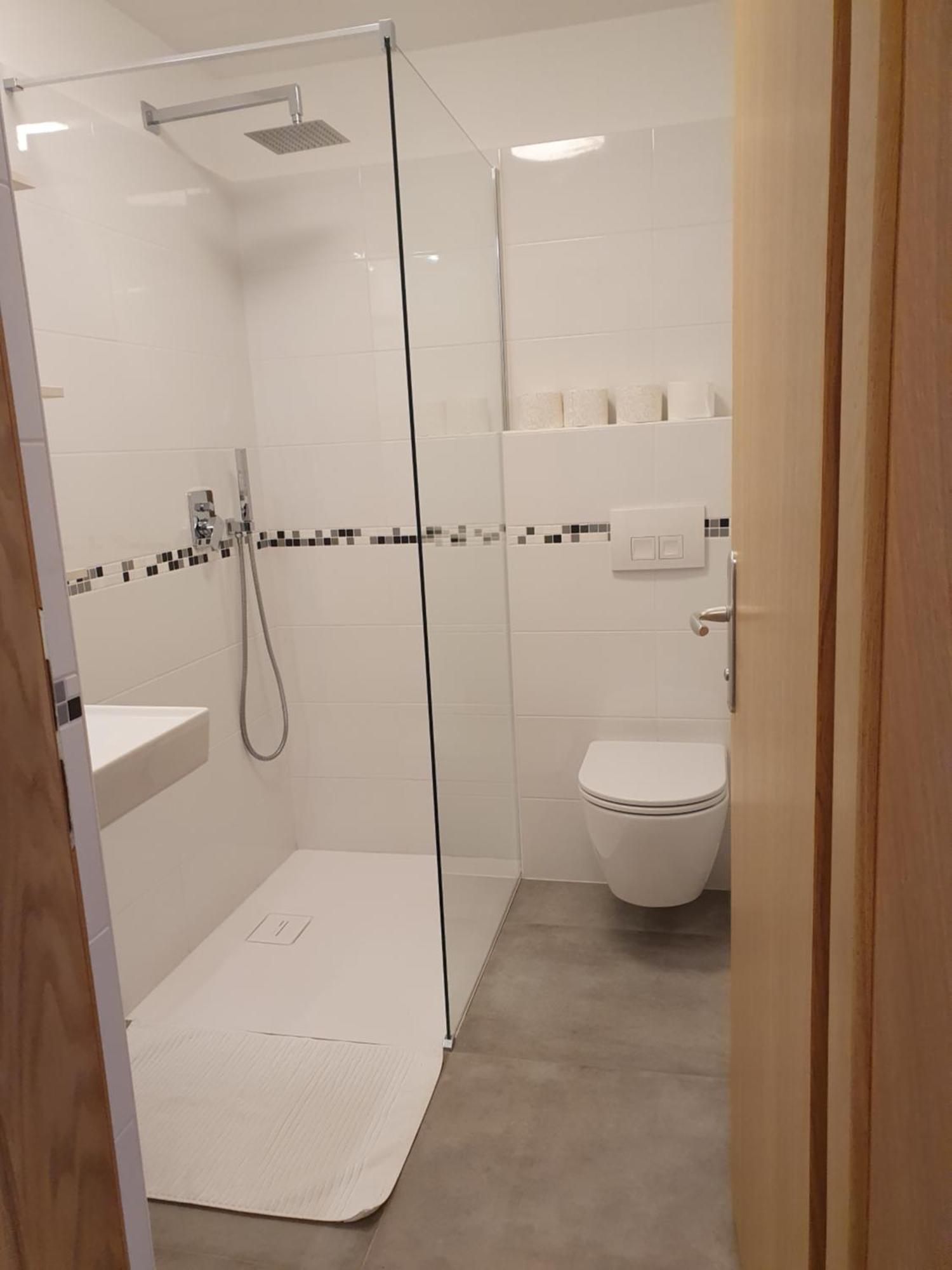 Apartmaji Pregelj コペル エクステリア 写真